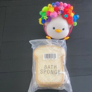 NWT FOREVER 21 bread bath sponge